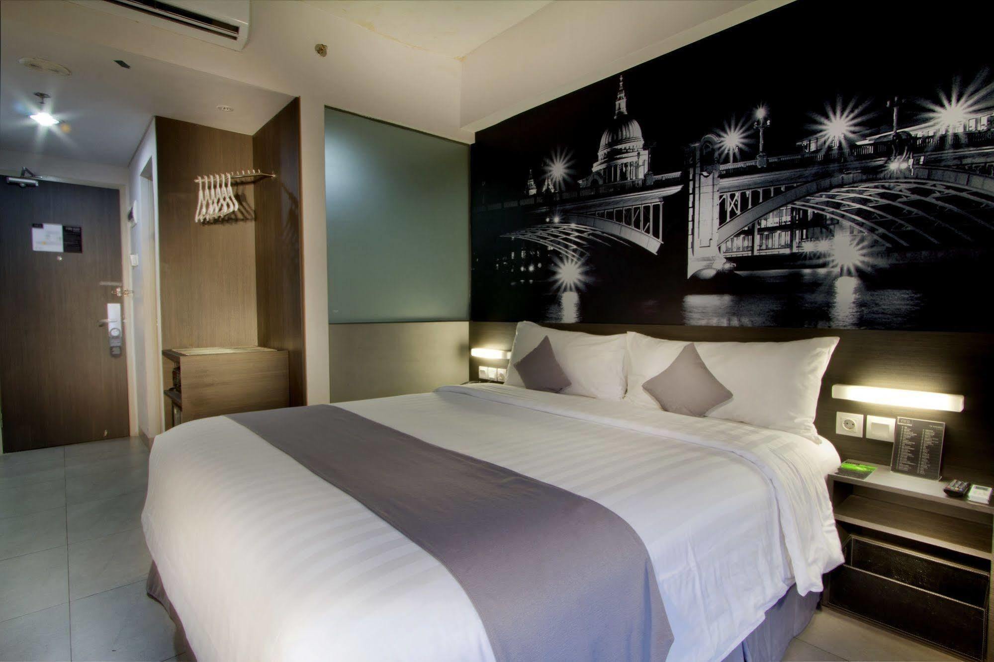 Neo Hotel Tendean Jakarta By Aston Εξωτερικό φωτογραφία